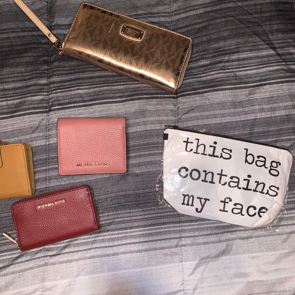 WALLETS CARD HOLDERS SMALL COSMETIC BAGS Bundle - Picture 2 of 3